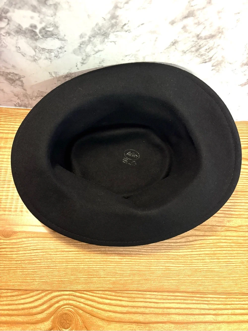 Vintage Arlin 100% Wool Black Fedora Hat with Gray Ribbon Bow